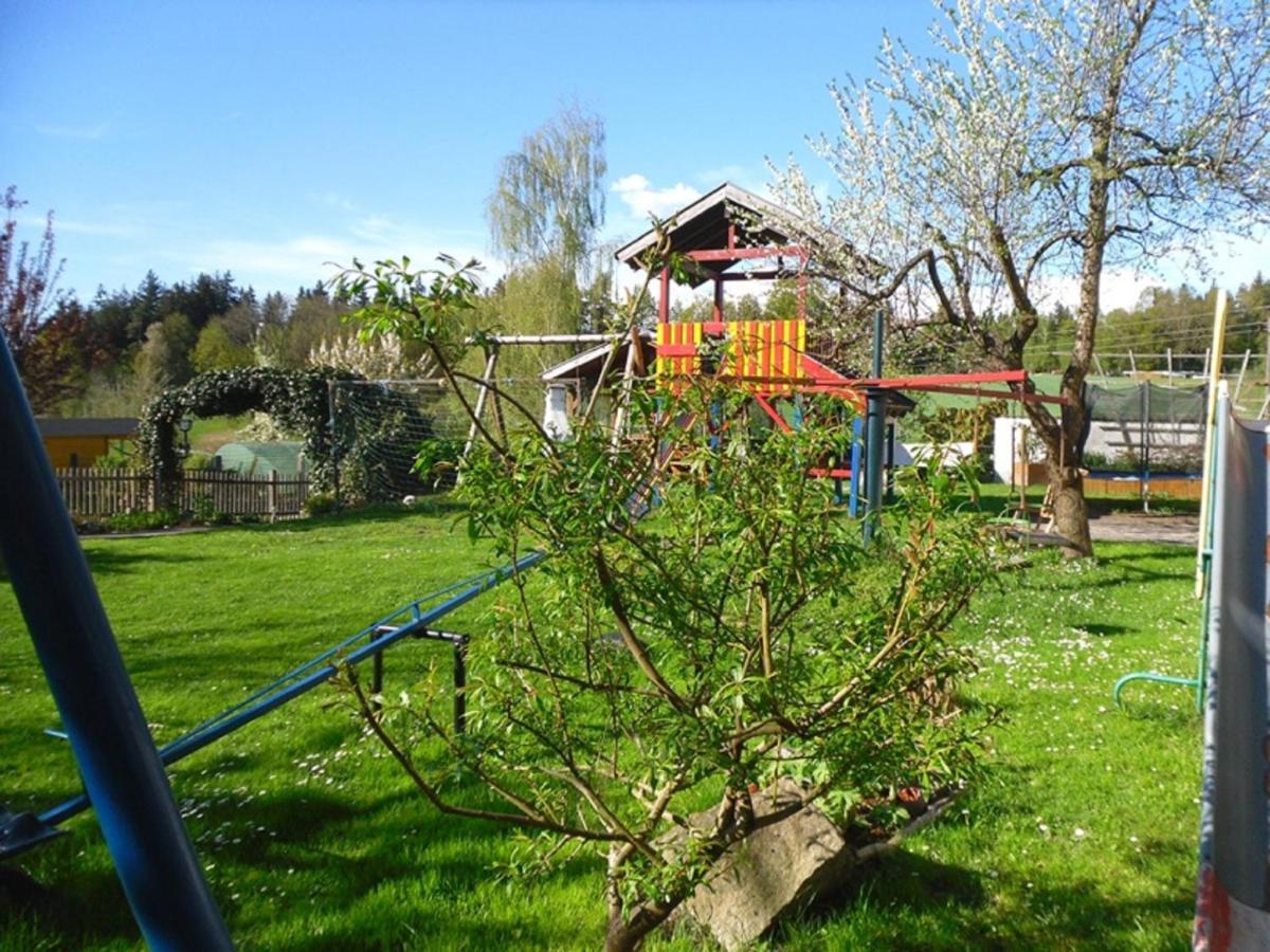 Neukirchinger * Tiefenbach (Passau)